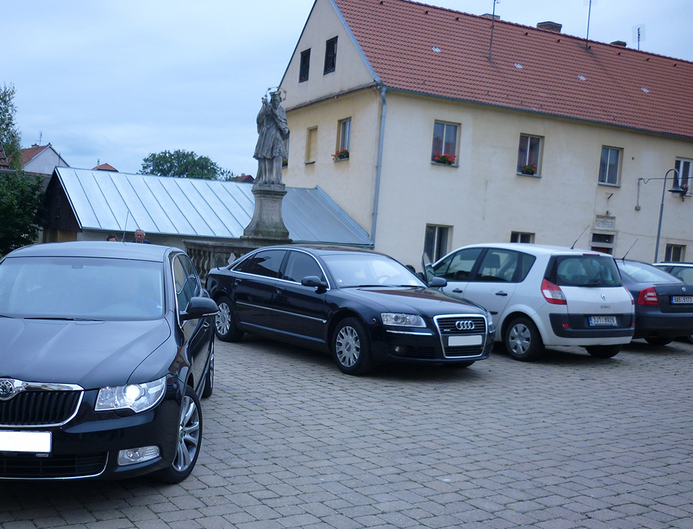 ukradnuta audi a8